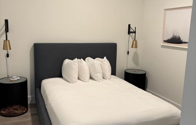 1 bed, 1 bath, 569 sqft, $2,099, Unit 405