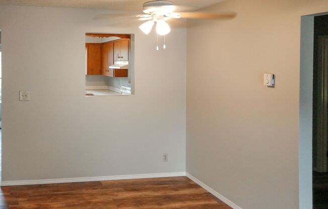 2 beds, 1 bath, $1,245, Unit 08