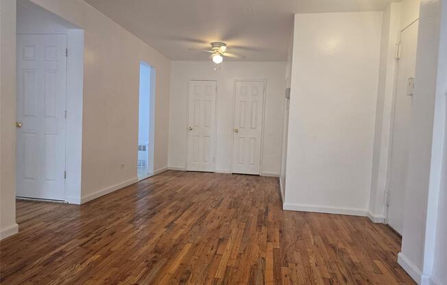 83 36 BEVERLY RD