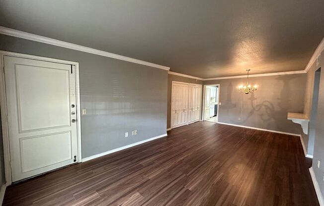 2 BD/1.5 BATH MOVE IN NOVEMBER MINUTES FROM MCNAY ART MUSEUM!