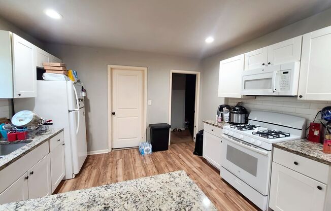 3 beds, 1 bath, $1,800