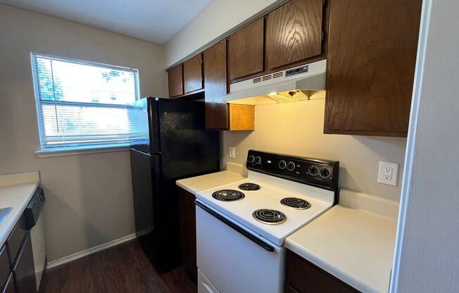 1 bed, 1 bath, 420 sqft, $895, Unit #105