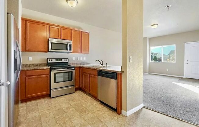 2 beds, 3.5 baths, $1,750