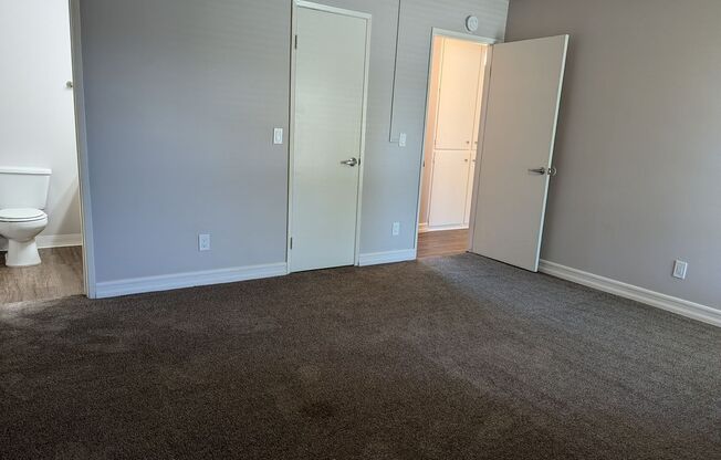 2 beds, 1.5 baths, 865 sqft, $2,640, Unit VP22