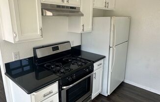 3 beds, 2 baths, $3,495, Unit 104