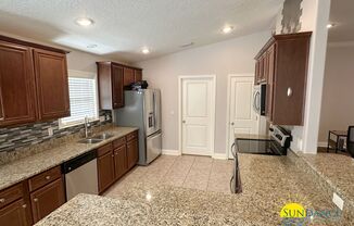 3 beds, 2 baths, $2,300