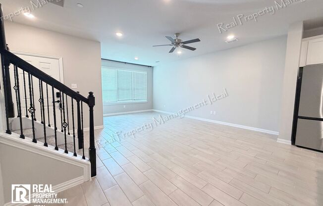 2871 BANEBERRY LN