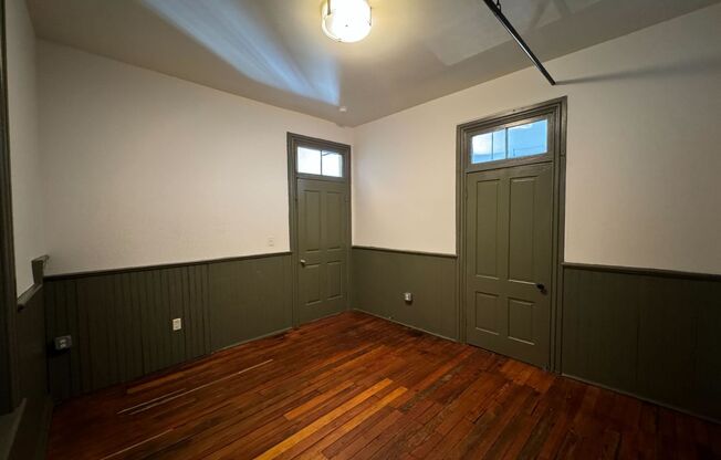 2 beds, 2 baths, 1,032 sqft, $1,599, Unit 1100 -  221