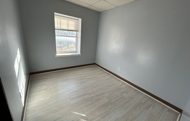 1 bed, 1 bath, 600 sqft, $550, Unit 307