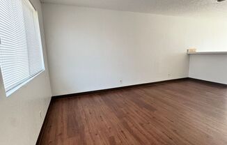 2 beds, 1 bath, 850 sqft, $1,250, Unit Unit 3