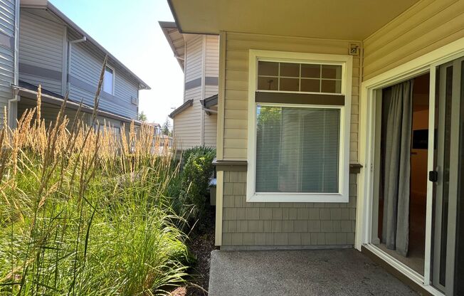 2 beds, 2 baths, $1,945