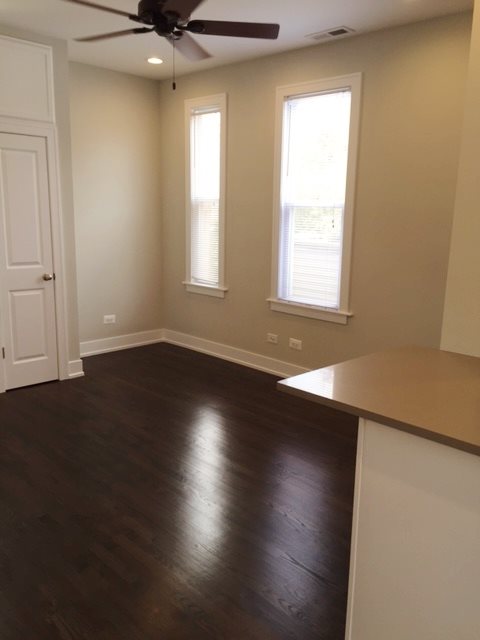 3637 N PAULINA
