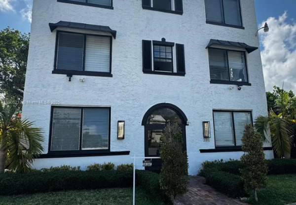 444 PONCE DE LEON BLVD