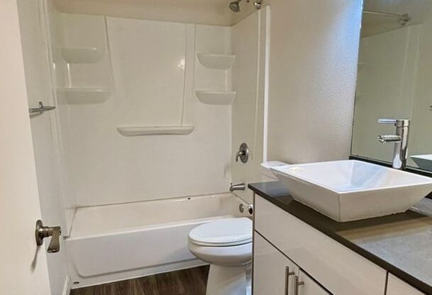 1 bed, 1 bath, 612 sqft, $1,795, Unit 03