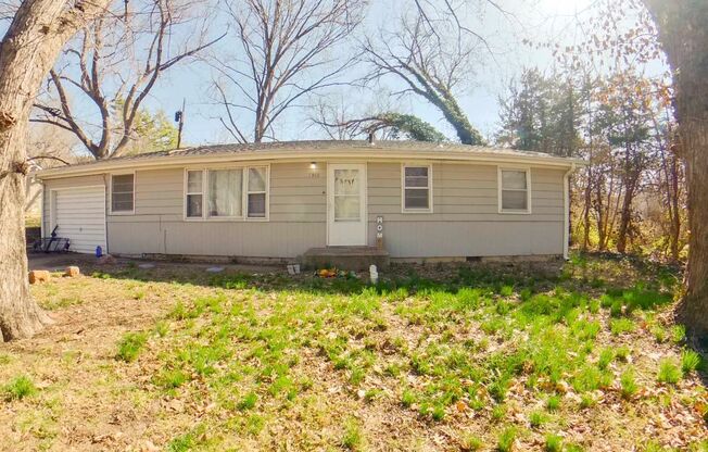 Great Location! 2 Blocks to Campus + Pet-Friendly + Off-Street Parking + Washer & Dryer Included! Available August 5th!