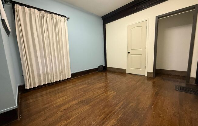 216 Lafayette Ave NE
