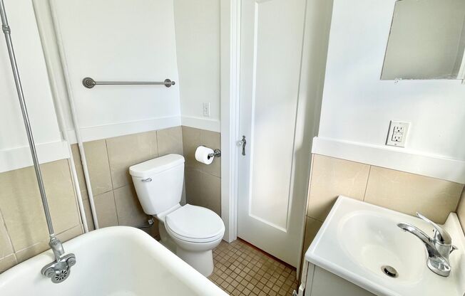 Studio, 1 bath, $1,995, Unit 402