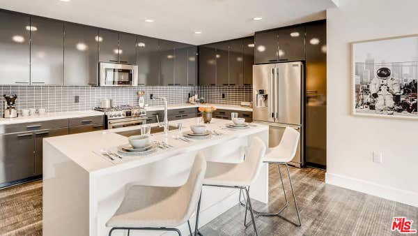 Studio, 1 bath, 602 sqft, $2,058, Unit 1212
