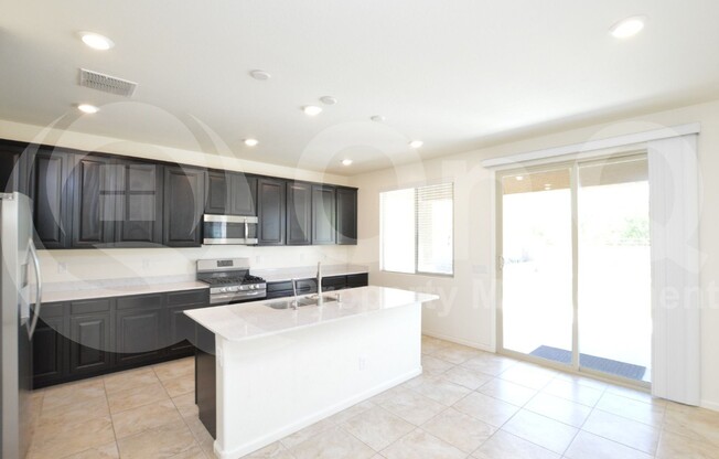 25112 N 54 AVE