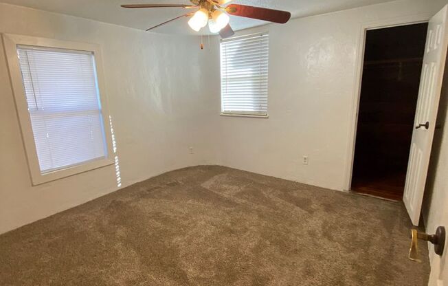 2 beds, 1 bath, $1,350