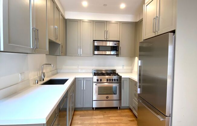 2 beds, 1 bath, $3,795, Unit Unit 6