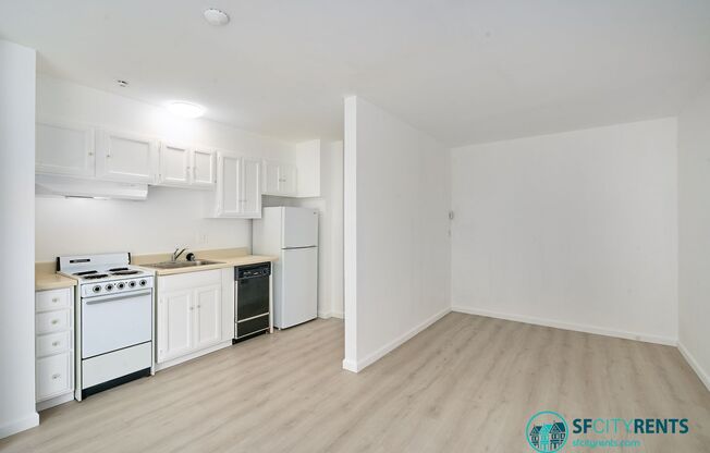 Pacific Heights: Studio w/ Sleeping Alcove, Dining Area, & Laundry Onsite