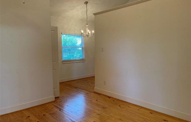 705 W 34 ST