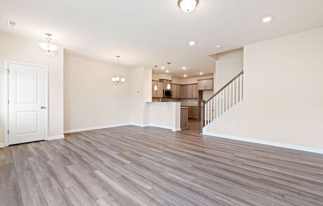 Like-New Townhome Walk to Downtown | Garage + Internet Included