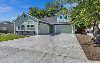 Beautifully finished 3 bedroom, 2 1/2 bath, two story town home in Boise with two car garage! Near 36th and State St.