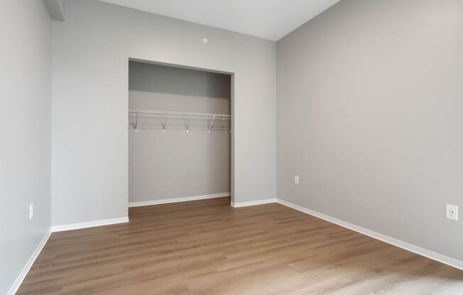 2 beds, 1 bath, 819 sqft, $1,575, Unit 2408