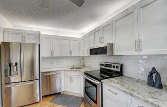 3 beds, 2 baths, $2,950, Unit # B