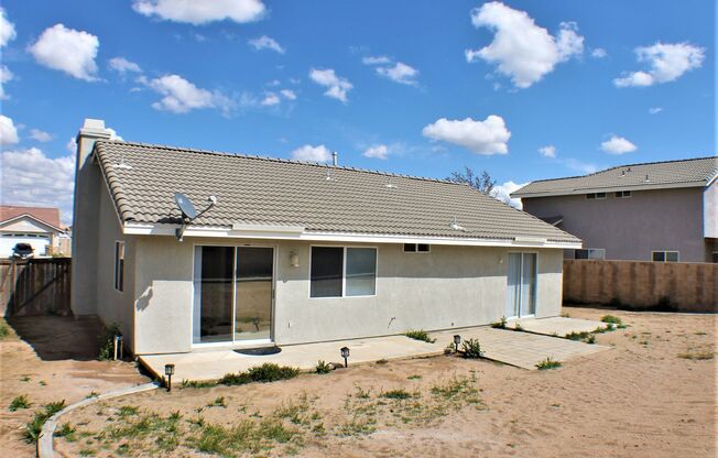 4 beds, 2 baths, $2,200