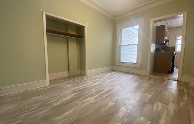 43 E 35 ST