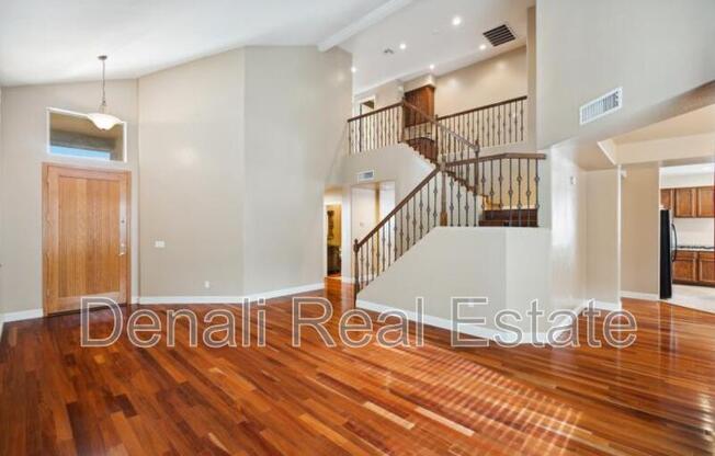 1241 E JOAN DE ARC AVE