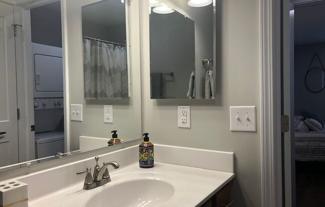 Studio, 1 bath, 500 sqft, $800, Unit H 215