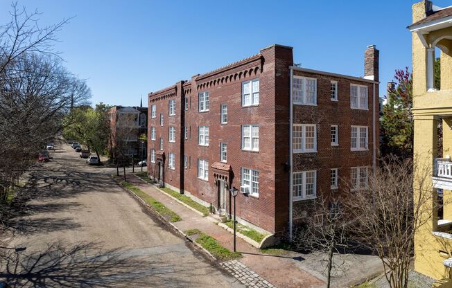 320 Dinwiddie