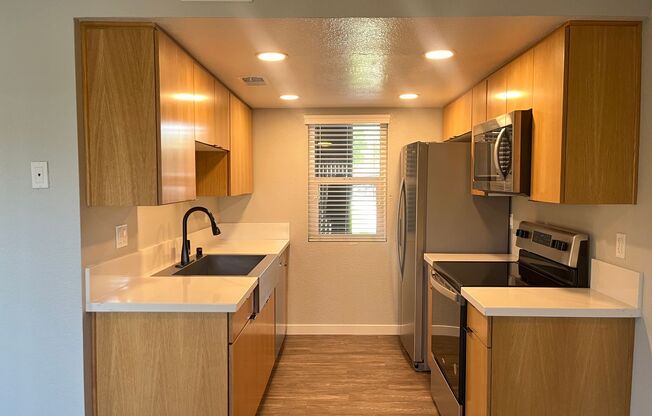 2 beds, 1 bath, 875 sqft, $2,750, Unit 229
