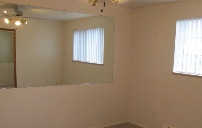 1 bed, 1 bath, $1,695, Unit 660-302