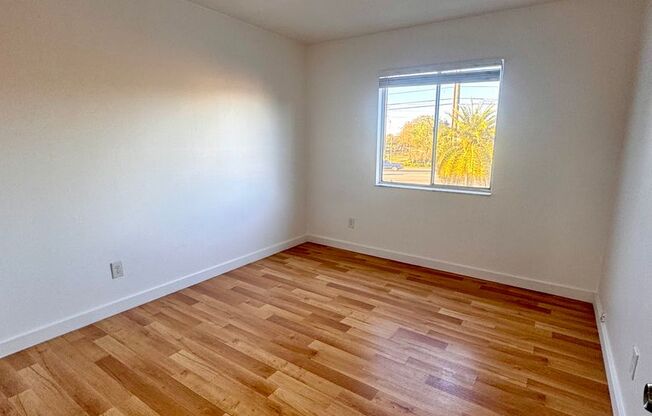 3 beds, 2 baths, 1,205 sqft, $2,075, Unit 122