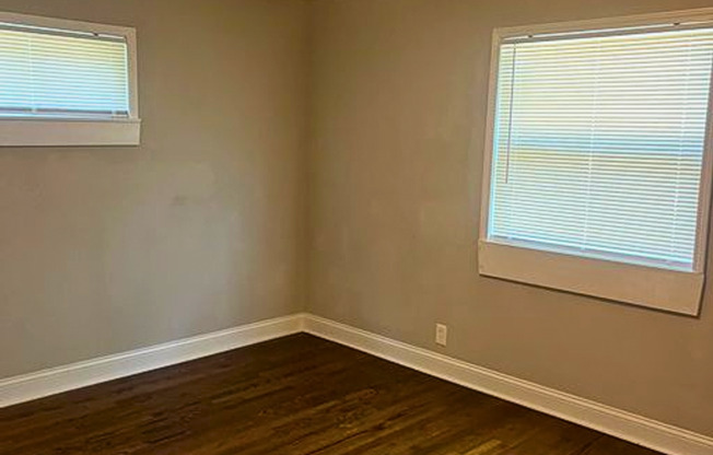 2 beds, 1 bath, $1,145