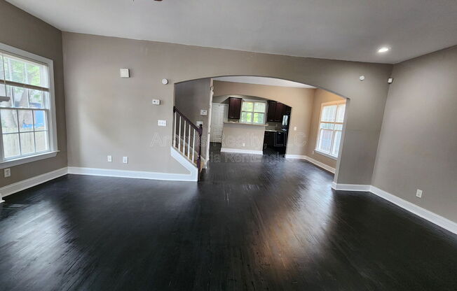 899 BOOKER WASHINGTON DR NW