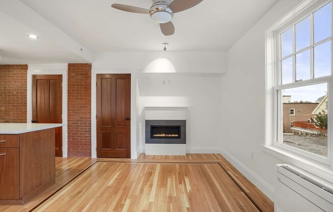 165 WINTHROP RD