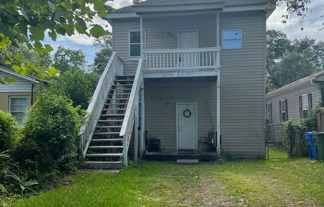 3 Bedroom Duplex - Newly Renovated - Downtown Wilmington!