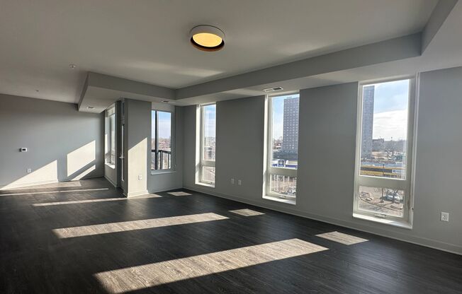 2 beds, 2 baths, 992 sqft, $2,295, Unit 300
