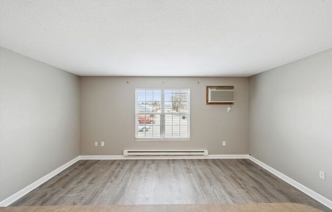 4107 HARVEST LN