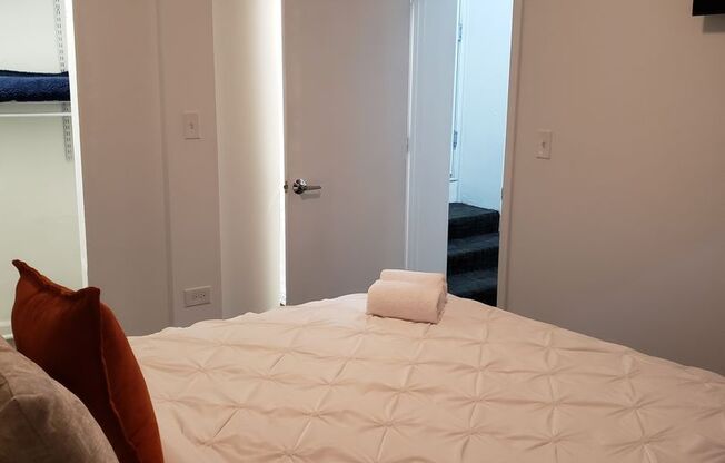 1 bed, 1 bath, $1,795, Unit 102