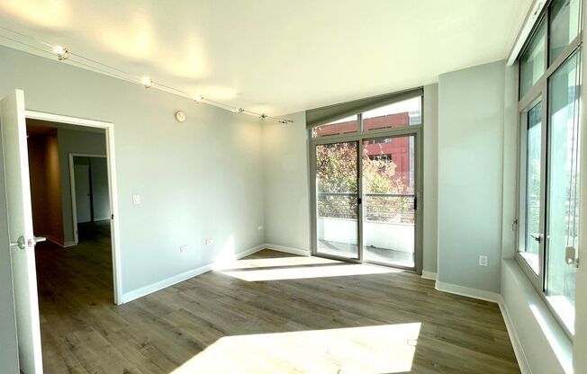 2 beds, 2 baths, $3,300