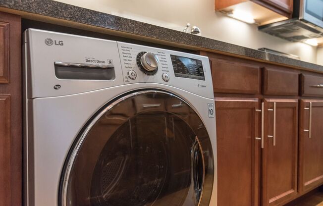 1 bed, 1 bath, $1,625, Unit H4