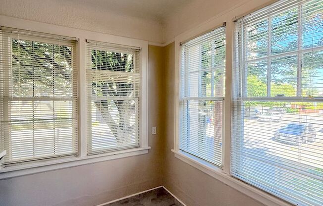 1 bed, 1 bath, 774 sqft, $1,525, Unit 201