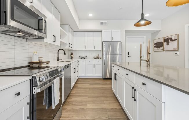 2 beds, 2 baths, 1,029 sqft, $1,775, Unit 1-204